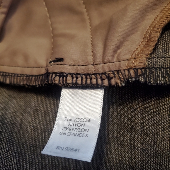 J Jill ponte slim leg checkered pants. - Picture 4 of 5